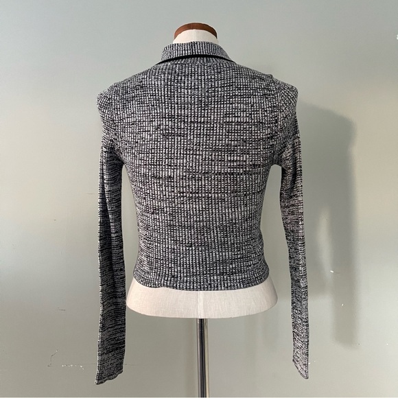 Urban Outfitters Gray collar crop top size small - Picture 5 of 6